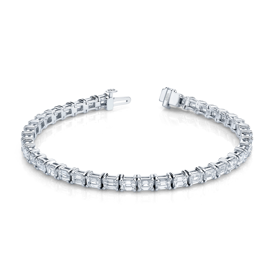 9.46 Carat 18k White Gold Emerald Cut Diamond Straight Line Bracelet