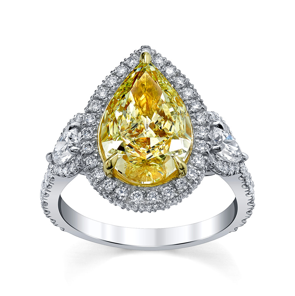 4.08 Carat 18k Yellow Gold Pear Shape Diamonds 3-Stone Ring