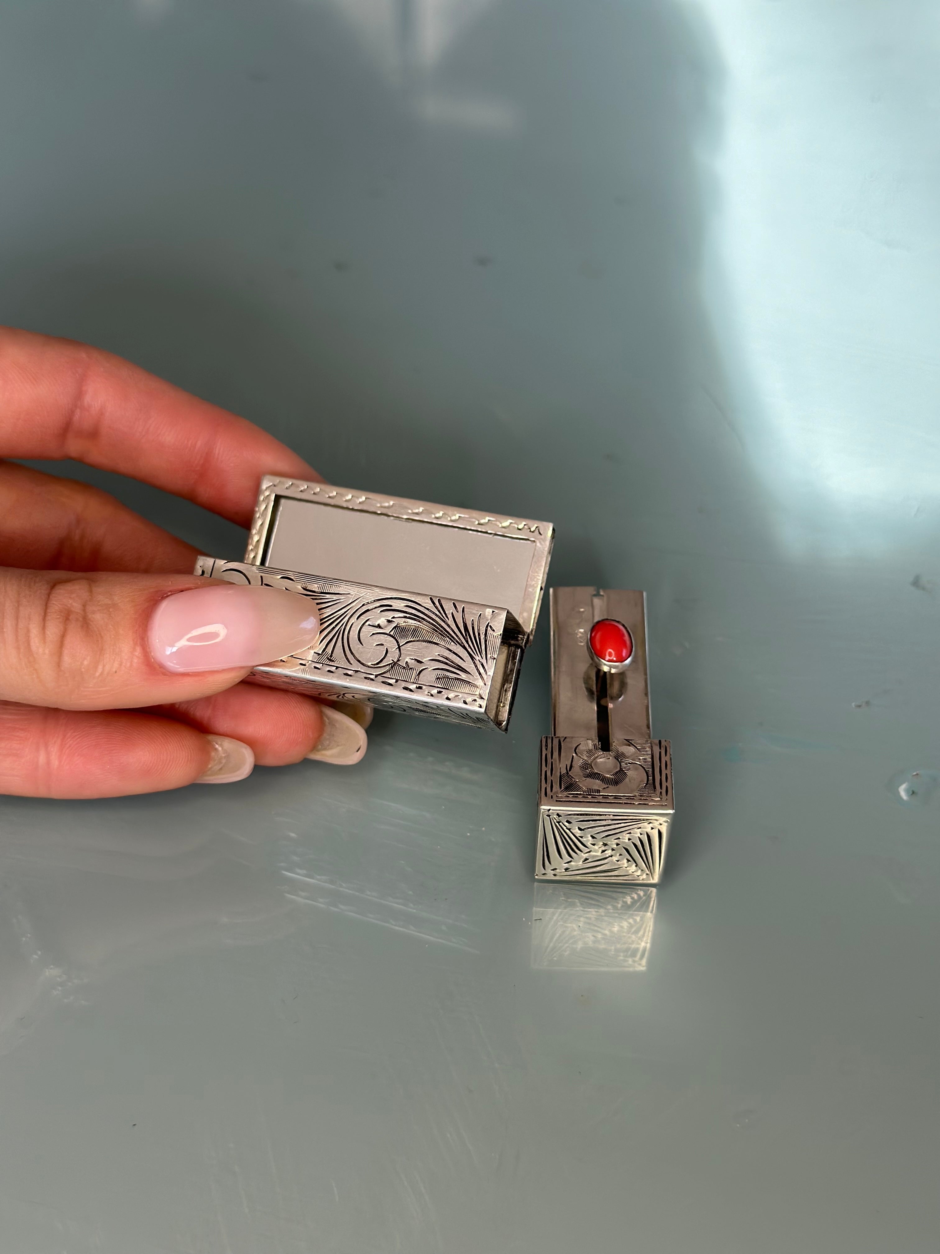 Silver (800) Lipstick Case w/ Mirror