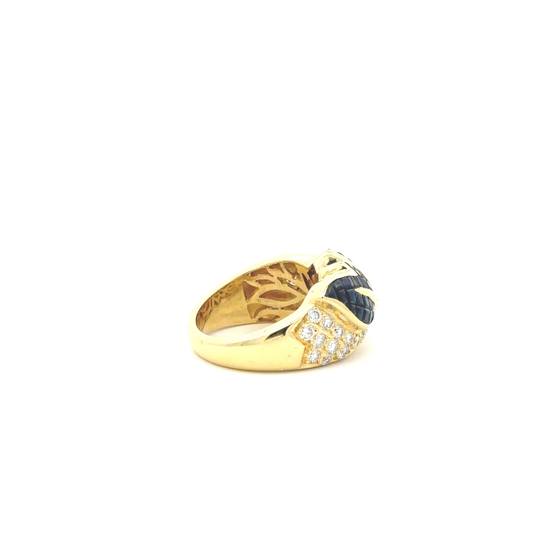 La Triomphe Sapphire and Diamond Ring