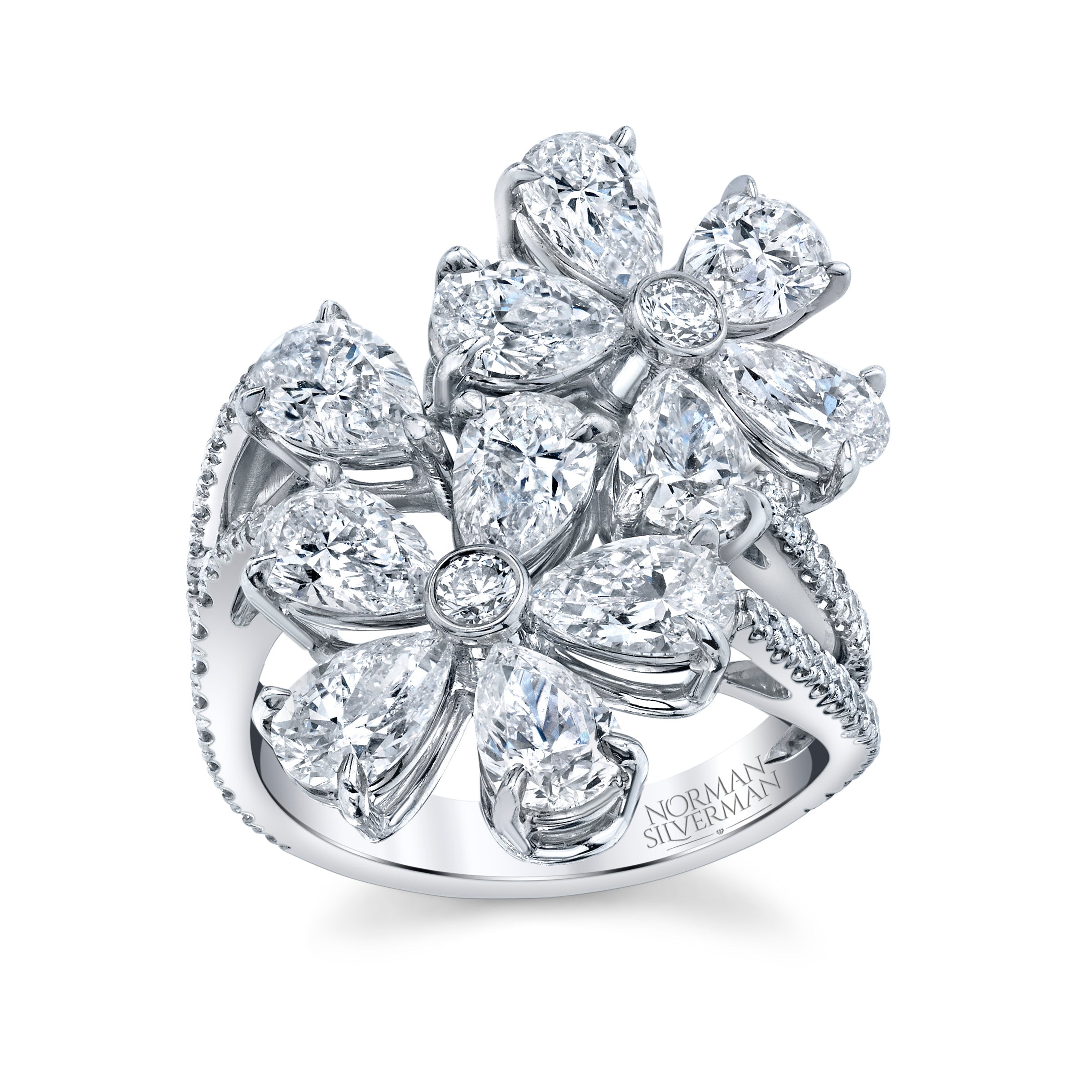 18k White Gold Floret Pavé Cocktail Ring