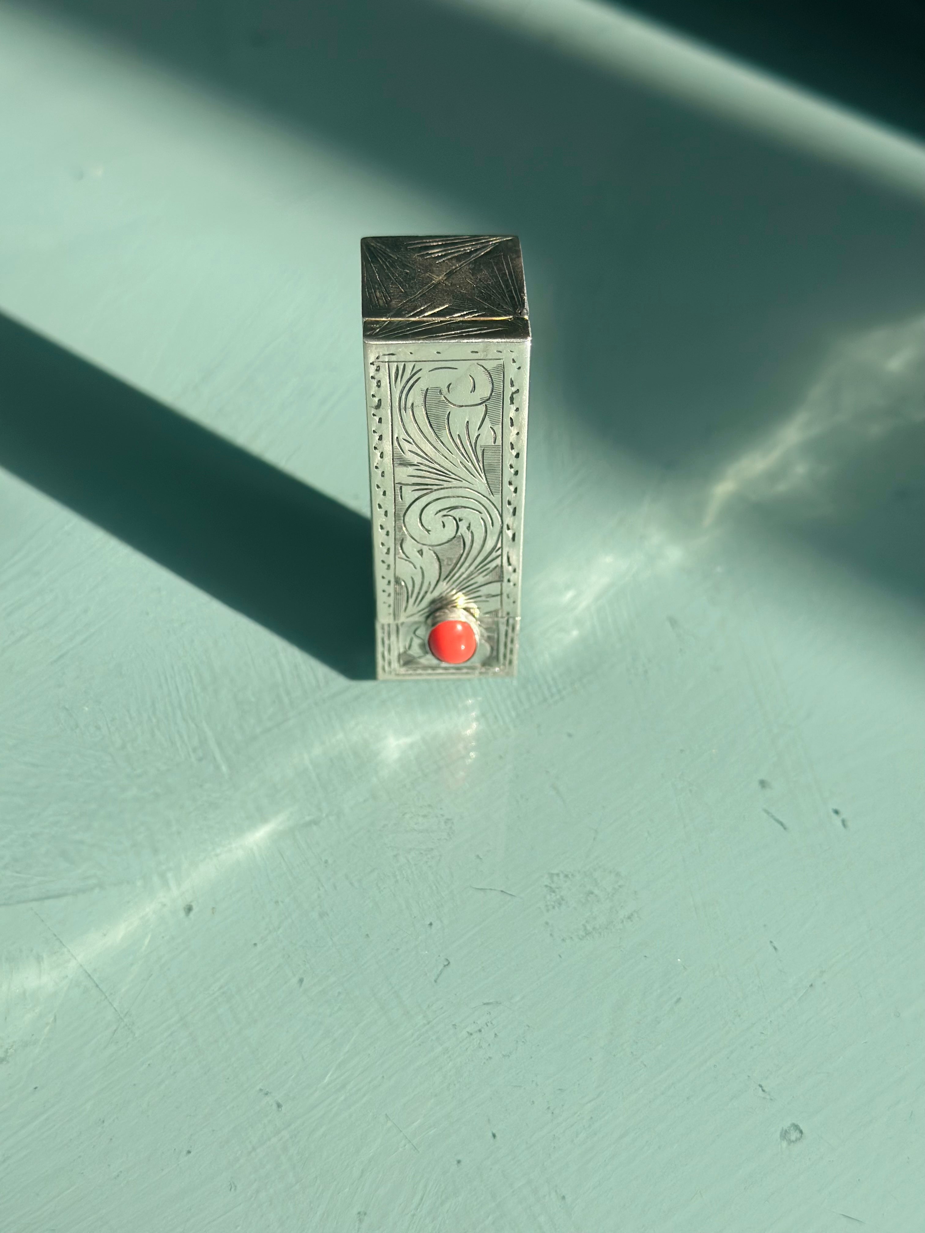 Silver (800) Lipstick Case w/ Mirror